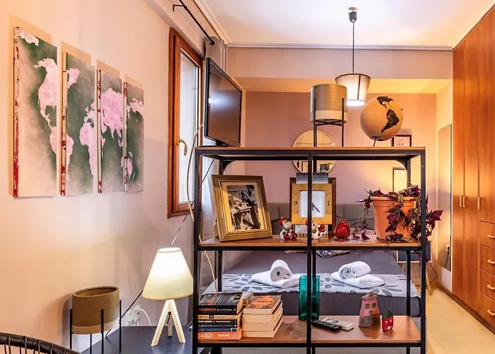 Amalia's Serendipity - Lights & Mountain Vistas Kalamata