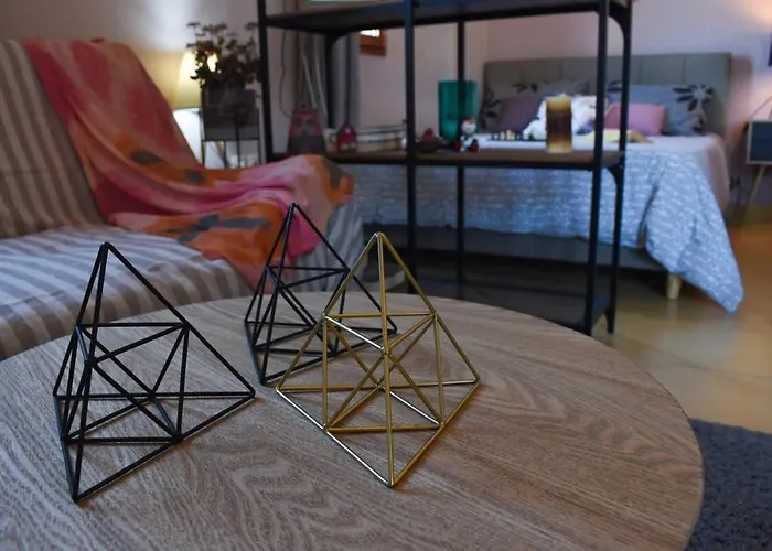 Amalia's Serendipity - Lights & Mountain Vistas * Kalamata